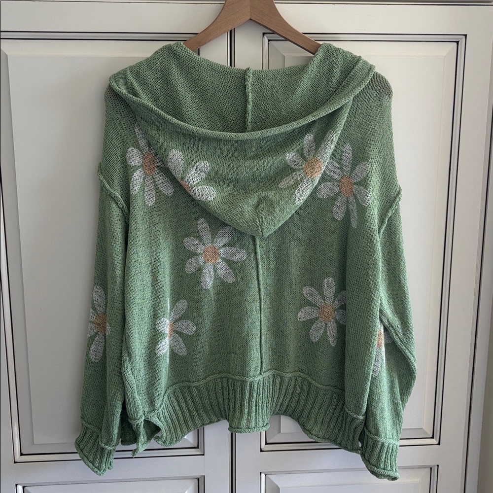 POL Daisy Floral Knit Oversized Hoodie Sweater Beach Boho Travel Women’s Small - Picture 3 of 10